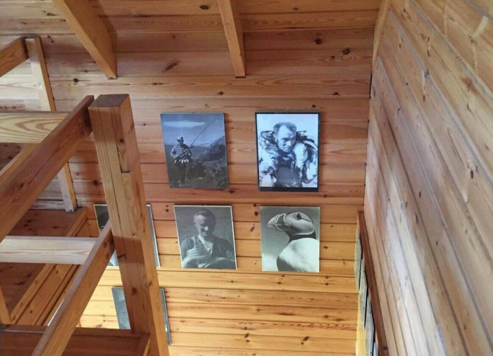 Где находится тот самый одинокий дом на острове и кто в нём живёт