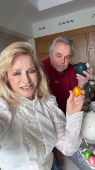 Корзины с цветами и фото из храма: как Виктория и Олег Шеляговы, Яна Рудковская, Татьяна Навка и другие звёзды отметили Пасху