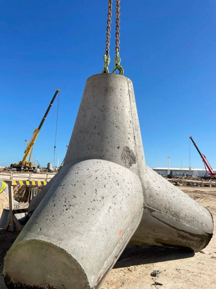 Что такое тетраподы и зачем их устанавливают на побережье