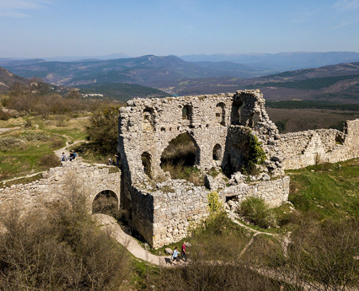 По Мангупу и римской дороге: в Крыму устроят зимний трейл