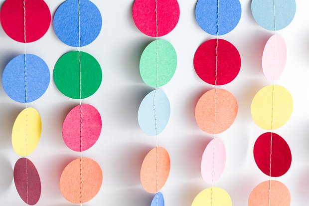 Как сделать гирлянду на Новый год своими руками: 10 простых, бюджетных и красивых идей