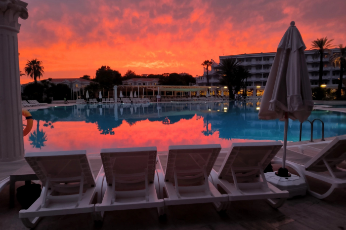 Турки мгновенно отличают русских туристов: 5 привычек, которых нет у европейцев