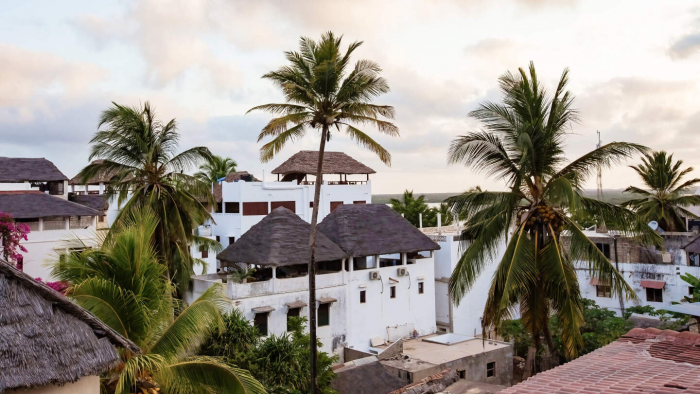 Пешком, на лодке или на осле: 9 мест, где нельзя ездить на машине
