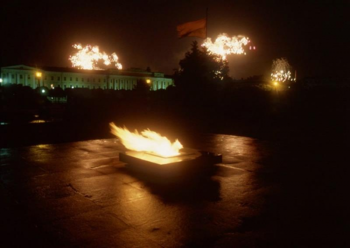 Вечный огонь. Как неугасающее пламя стало символом памяти о Великой Отечественной войне