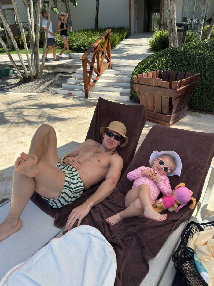 Овечкин с бандой оторвался в Дубае, другие русские ловили рыбу и кайфовали на Гавайях. Что делают наши во время ОИ