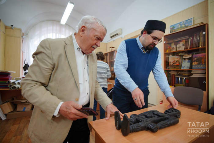 Сокровище, пролежавшее среди книг: скульптуры Миргазияна Юнуса покажут впервые за 30 лет