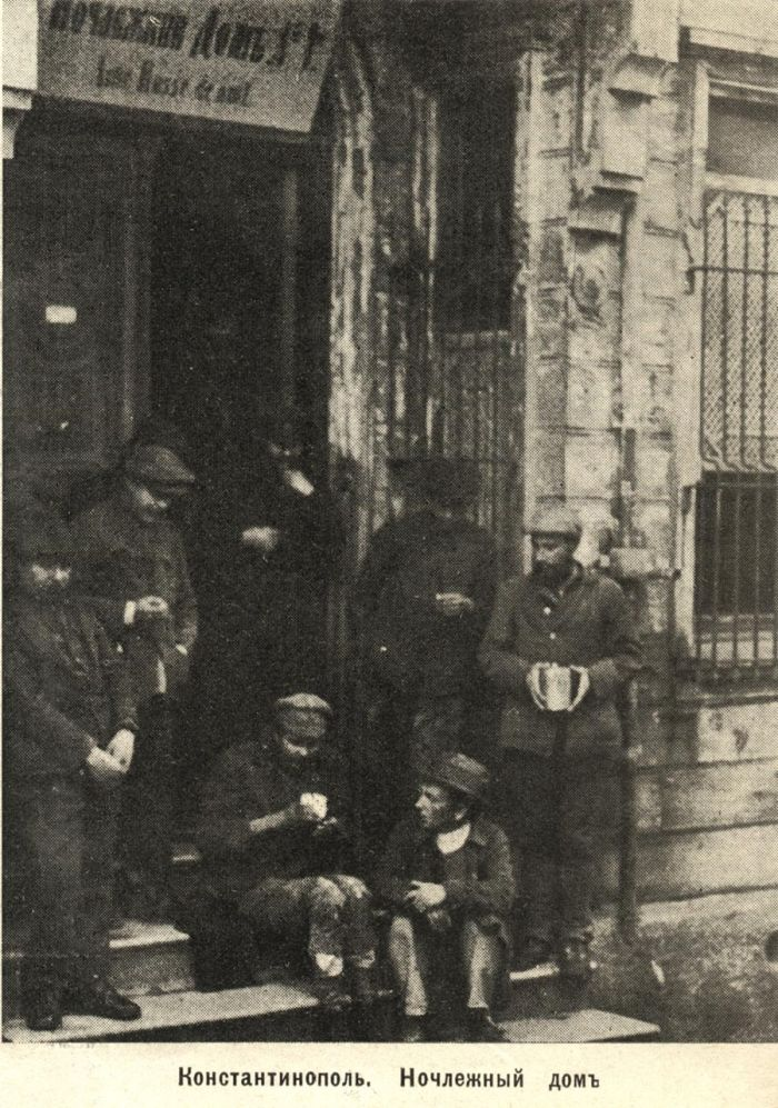 Как жилось русским эмигрантам в Турции после революции и почему им были не рады