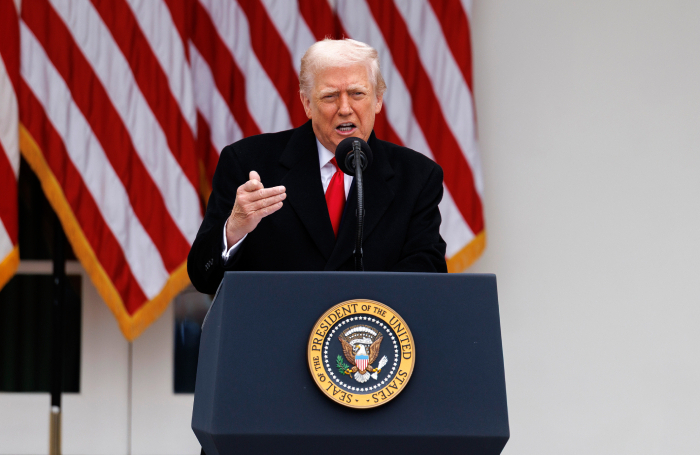 Трамп: не нужно трактовать закрытие воздушного пространства Венесуэлы как признак скорых ударов