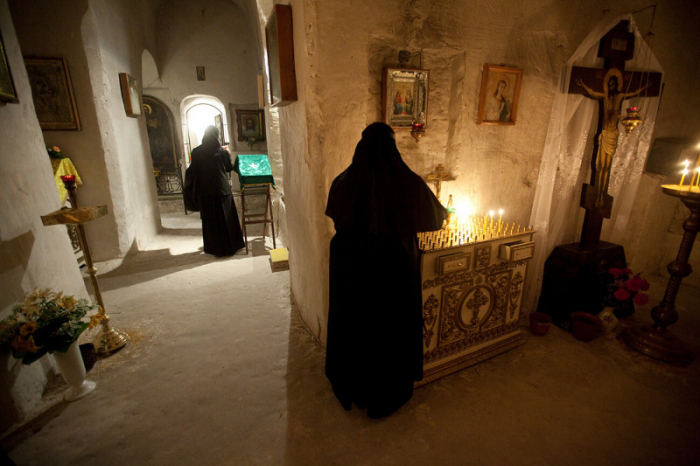 7 пещерных монастырей в России