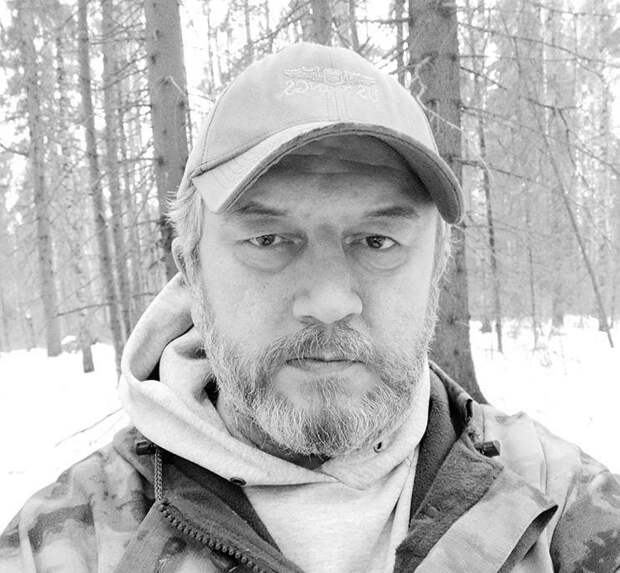Писатель Дмитрий Грунюшкин:  Причина учащающихся встреч с медведем в том, что людей стало много и они стали глупее