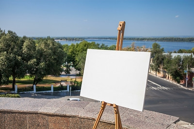 Житель Чикаго стал известен благодаря намеренно «ужасным» портретам за пять долларов