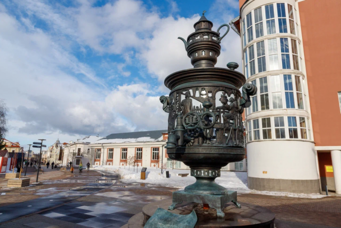 Скульптор Юрий Уваркин рассказал о городских памятниках и почему бронзу не стоит тереть на удачу