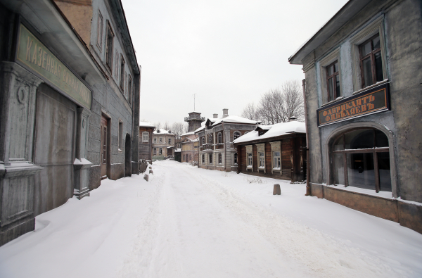 Метро, МГУ и Мосфильм: куда отправиться на экскурсию в Москве?