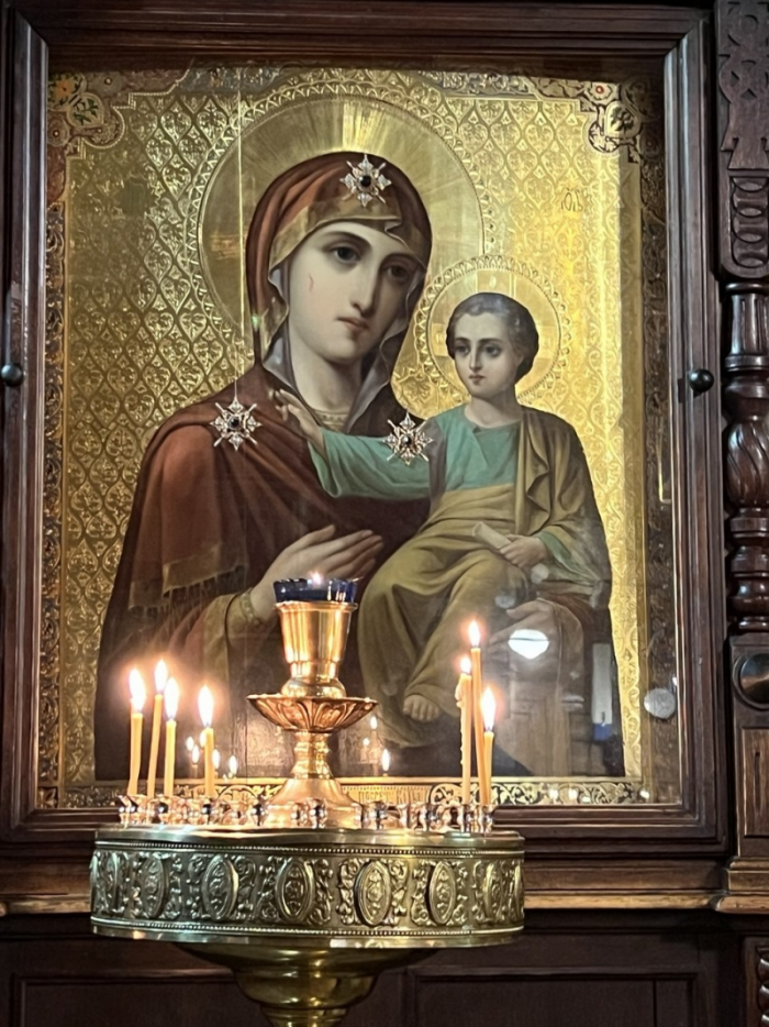 Путеводительница России: чудеса и пророчества, связанные с Иверской иконой Божией Матери