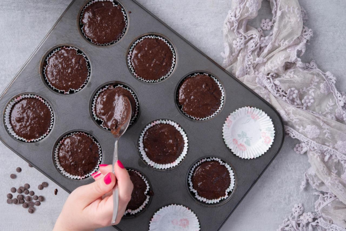 Самый простой рецепт шоколадных маффинов, который можно приготовить с ребенком