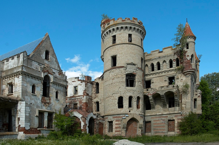 Роскошь, превращенная в руины: судьба усадьбы Храповицкого