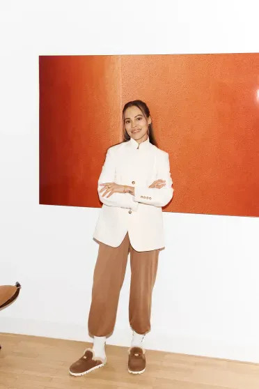 Константин Эрнст, Ольга Свиблова, Мария Миногарова с мужем и сын Анны Михалковой на открытии выставки в Москве