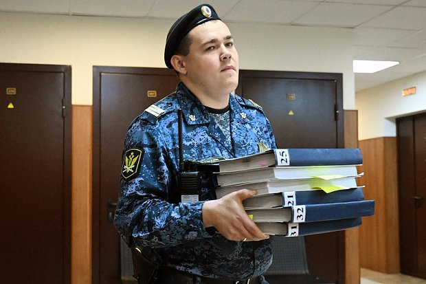 «Это была провокация». Российских стюардесс оправдали по делу о контрабанде наркотиков из Нью-Йорка. Кто и зачем подставил их?