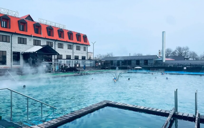 5 мест в России, где можно погрузиться в термальные источники