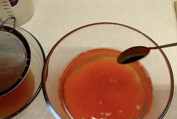 Как быстро засолить икру форели в домашних условиях? Топ-5 простых рецептов