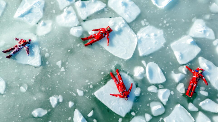 Унесенную во время айс-флоатинга туристку неделю ищут в Мурманской области