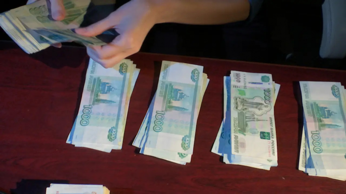 Русским в Турции грозит дефицит наличных: отели лишились обменников, а карты «Мир» не работают