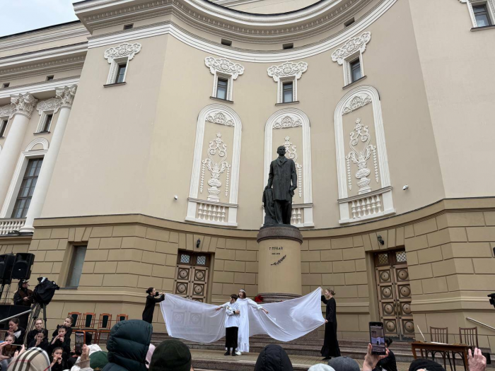 Шигърият бәйрәмендә: «Менә без тагын җыелдык»