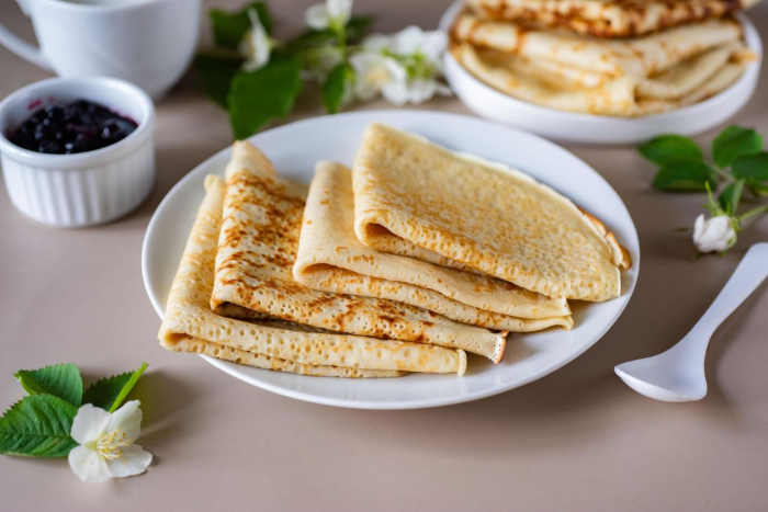 Как приготовить блины на поминки: классический постный рецепт