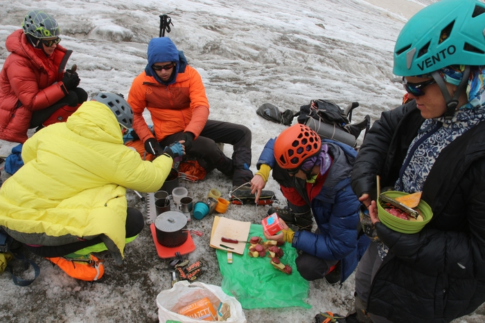 Шахдара-2025: последний поход по планете Памиракис. День 18. В этом цирке лишь два пути