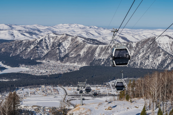 Эксперт трэвел-консьерж-сервиса Вечканова: для отдыха в спа и на лыжах стоит выбирать Алтай и Японию