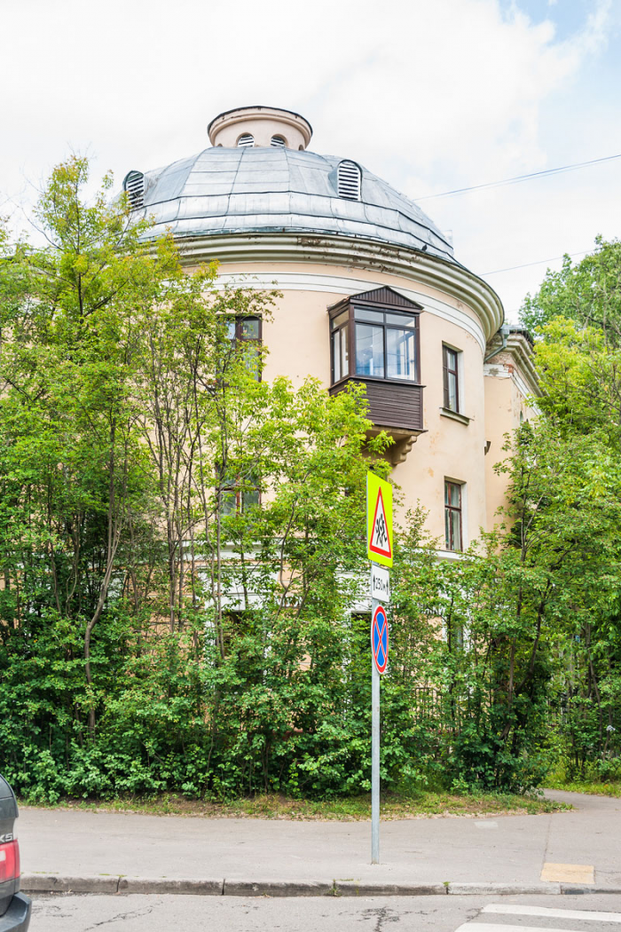 Москва в движении: прогулки по улицам разных эпох