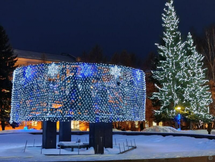 Сияй, Барнаул! Как украсили краевую столицу к Новому году