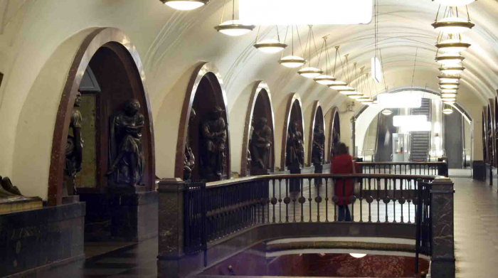 ​​Скульптуры Манизера: как народ превратил овчарку в добермана и где воевала молодежь, которая позировала мастеру