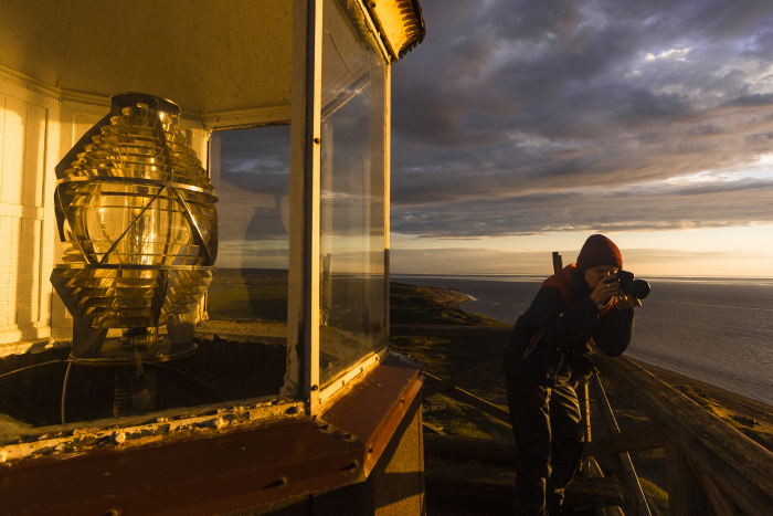 «Он излучал силу, надежность и уверенность» Россиянин 10 лет фотографирует маяки. Как их свет изменил его жизнь?