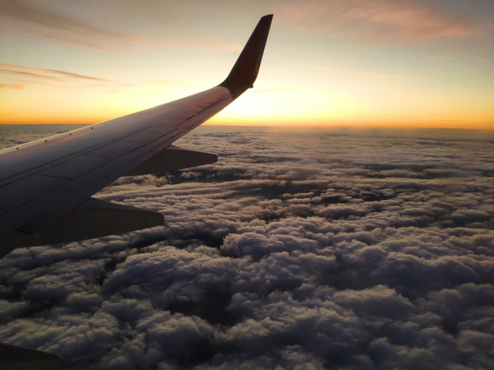 До +85% к стоимости: Авиакомпании готовят новогодний шок. Что будет с ценами на перелёты в 2026 году?