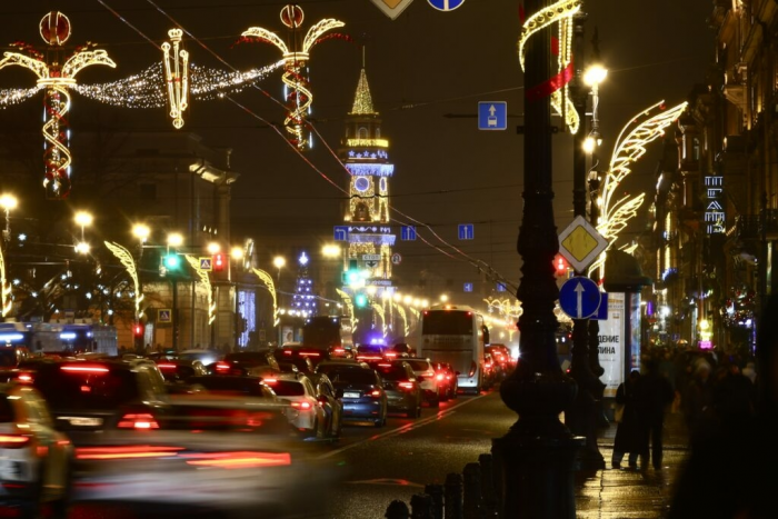 В Петербурге создали больше десятка мест для уникальных новогодних фото