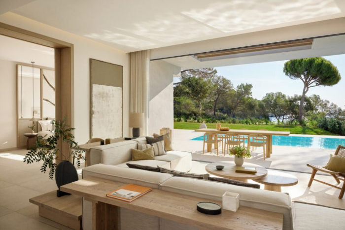 Новые роскошные виллы в Ikos Porto Petro