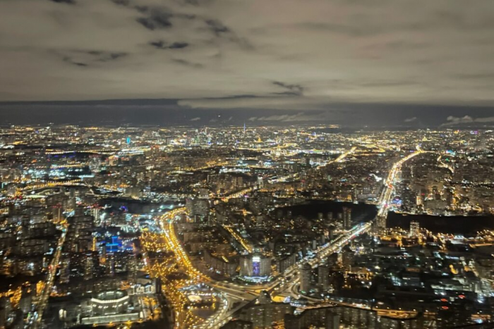 От живых улиц до декораций: Москва меняется