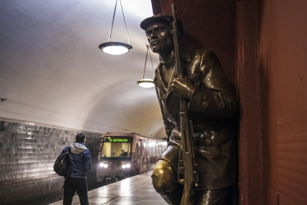 Метро, МГУ и Мосфильм: куда отправиться на экскурсию в Москве?