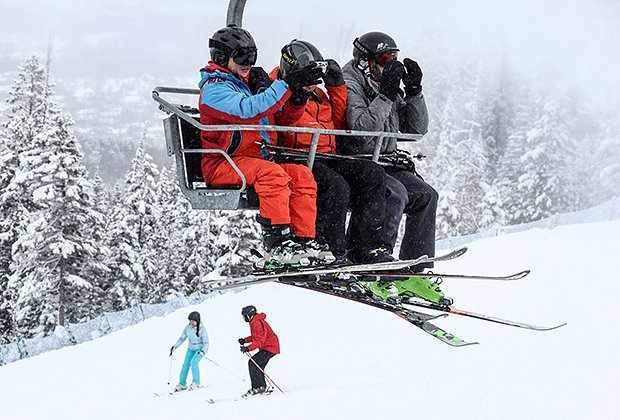 Лучшие горнолыжные курорты России. Где можно покататься на лыжах и сноуборде зимой 2025-2026?